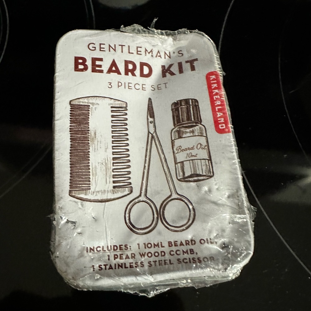 Beard Kit new, dented case